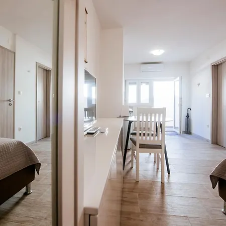 Ema Apartament *