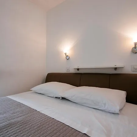 Apartment Ema Zadar